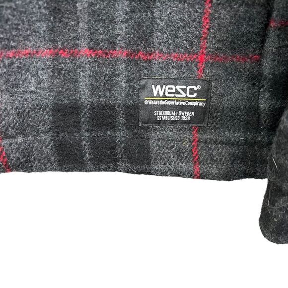 Wesc Womens Plaid Jacket Sherpa Collar Checkered Gray Red Zip Up Sz M - Picture 4 of 7